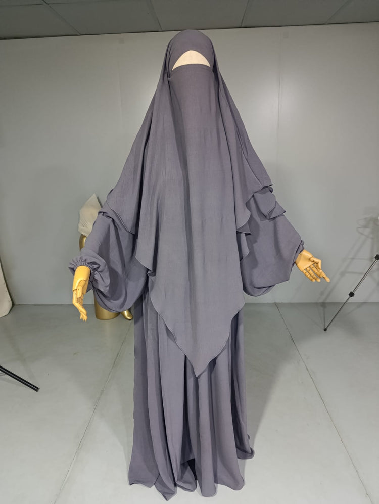 Aminah abaya