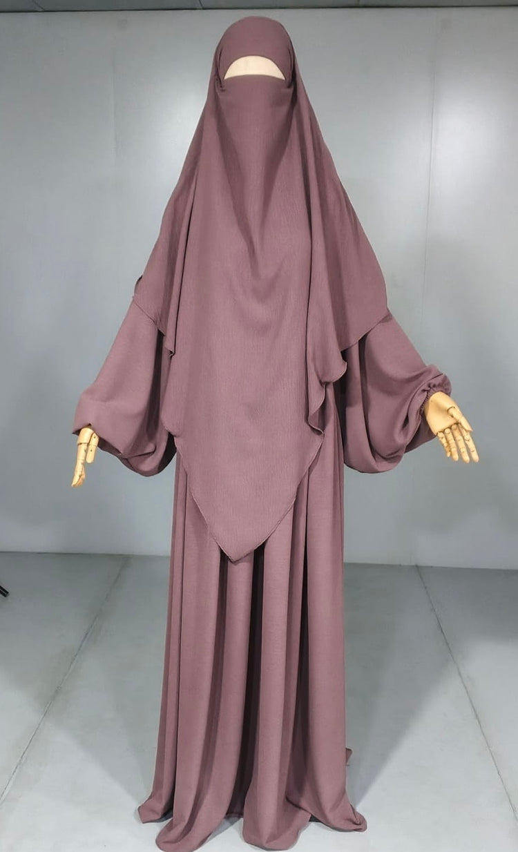 Aminah abaya